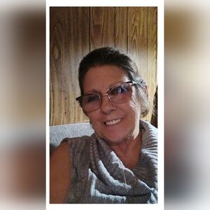 Meet your Posher, Stella